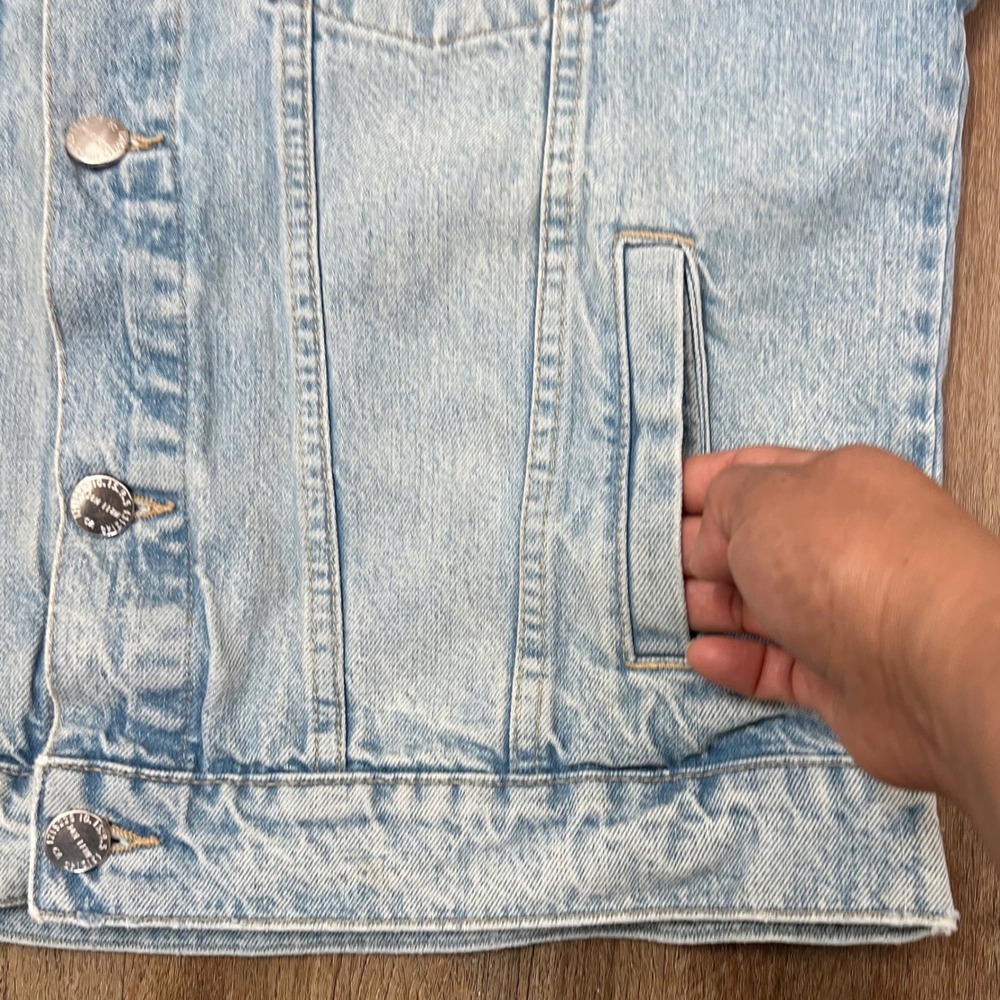 Current Elliott The Rolled Sleeve Trucker Denim Jacket Light Indigo Size 0 - Picture 8 of 13